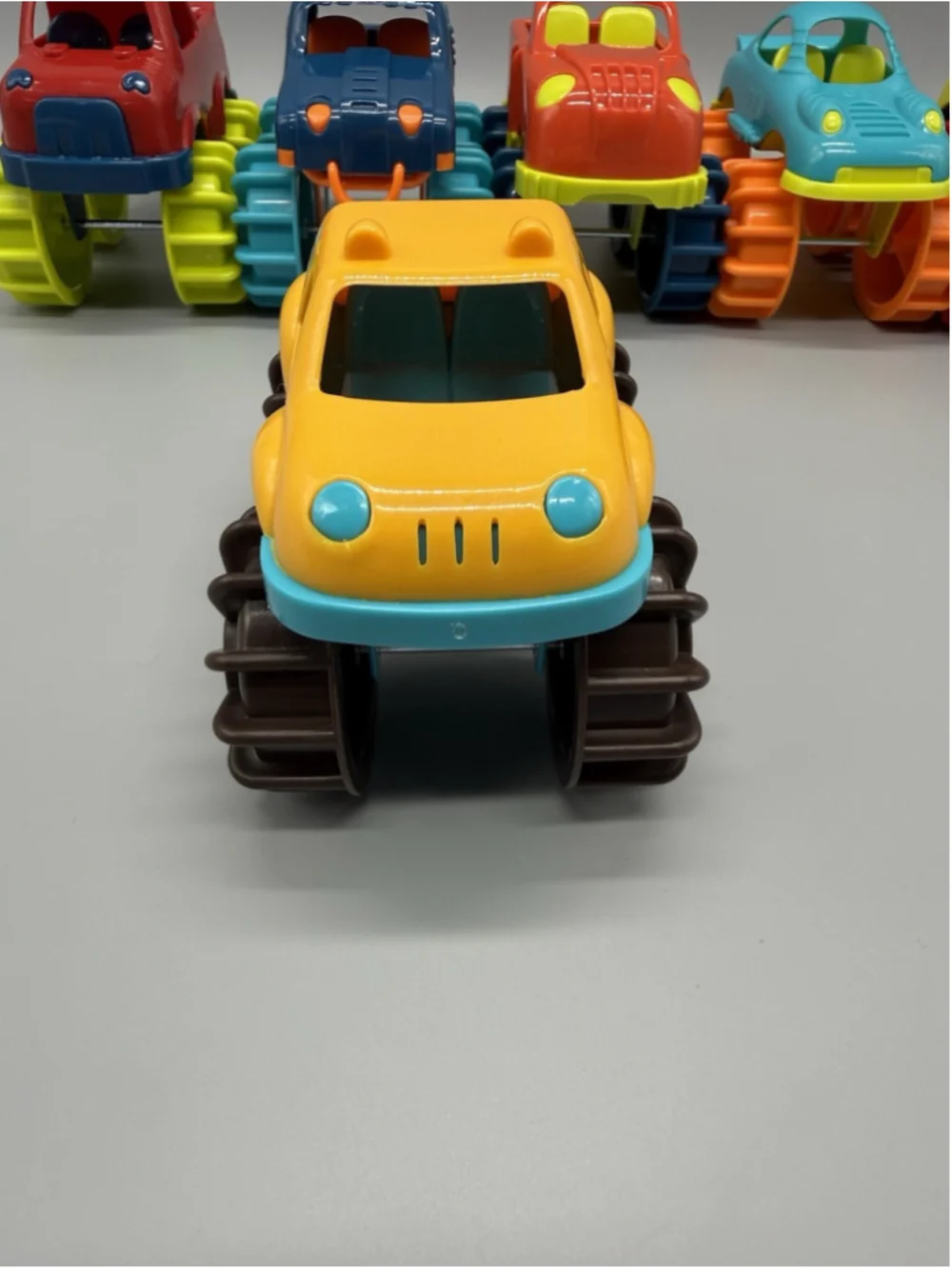 B. toys by Battat 4